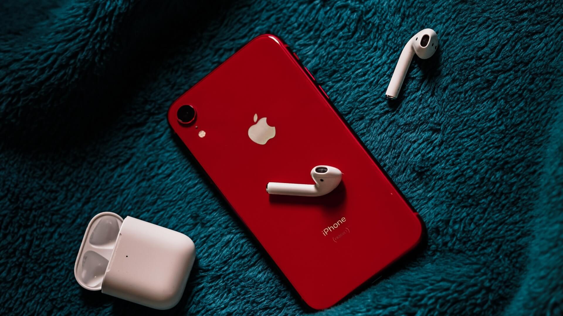 Air Pods Pro with Wireless Charging Case.-牛视大盘点